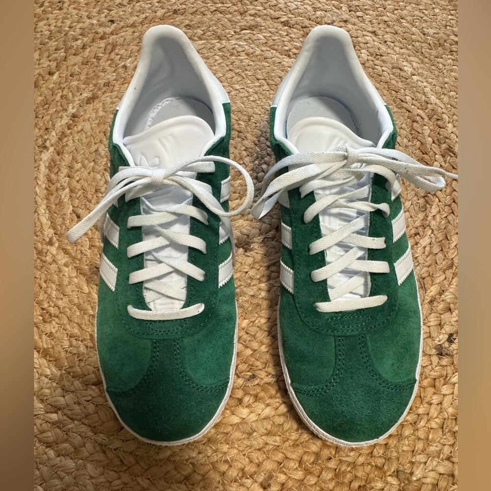 ADIDAS Gazelle |beautiful green | unisex | size 6.5 men’s 8.5 women’s - Picture 2 of 8